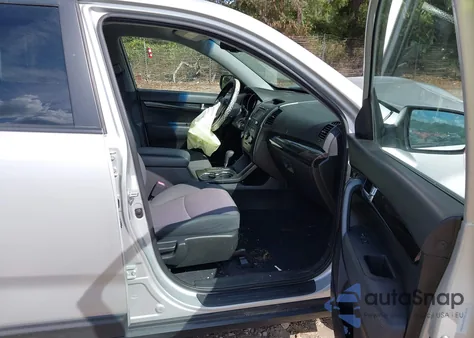 2013 Kia Sorento Lx из США, поврежденный, VIN 5XYKT3A63DG389592